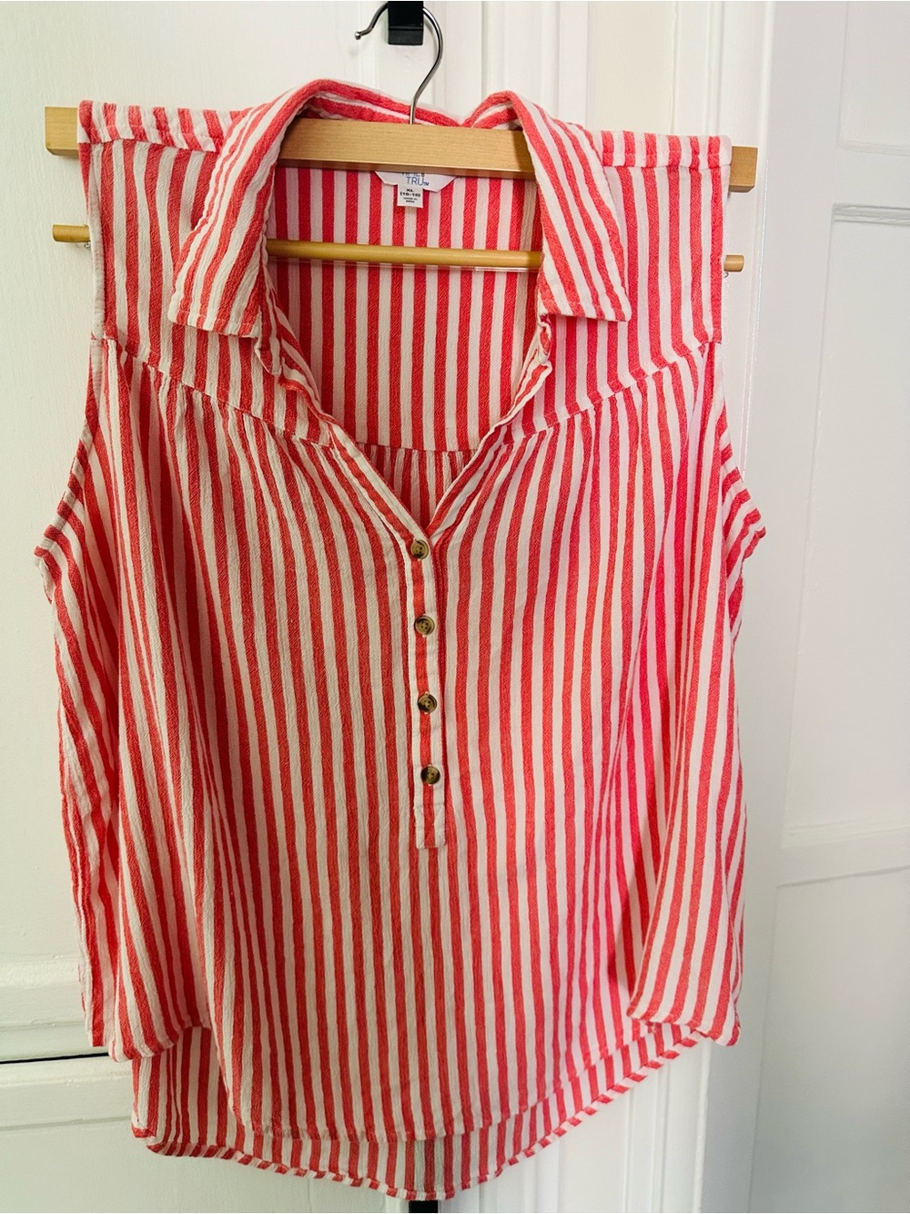 Time and Tru Red and White Striped Sleeveless Button-Front Blouse Size XL